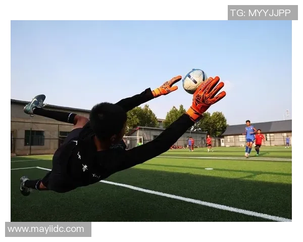 足球痞弟的逆袭之路从街头到绿茵场的梦想与奋斗